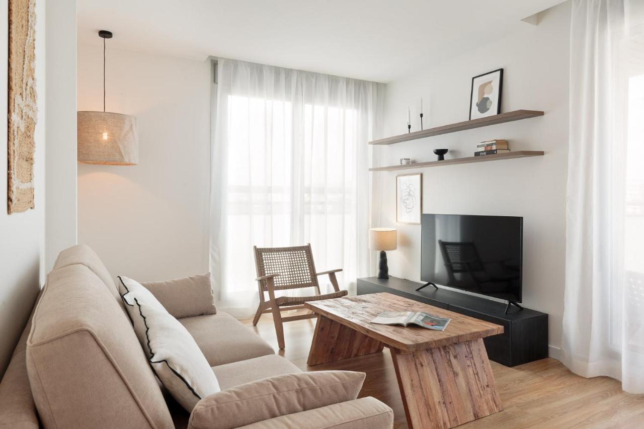Port Forum Apartments By Olala Homes Sant Adria de Besos Dış mekan fotoğraf